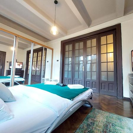 Sweet Dreams Suites Piata Romana Bukarest Eksteriør billede