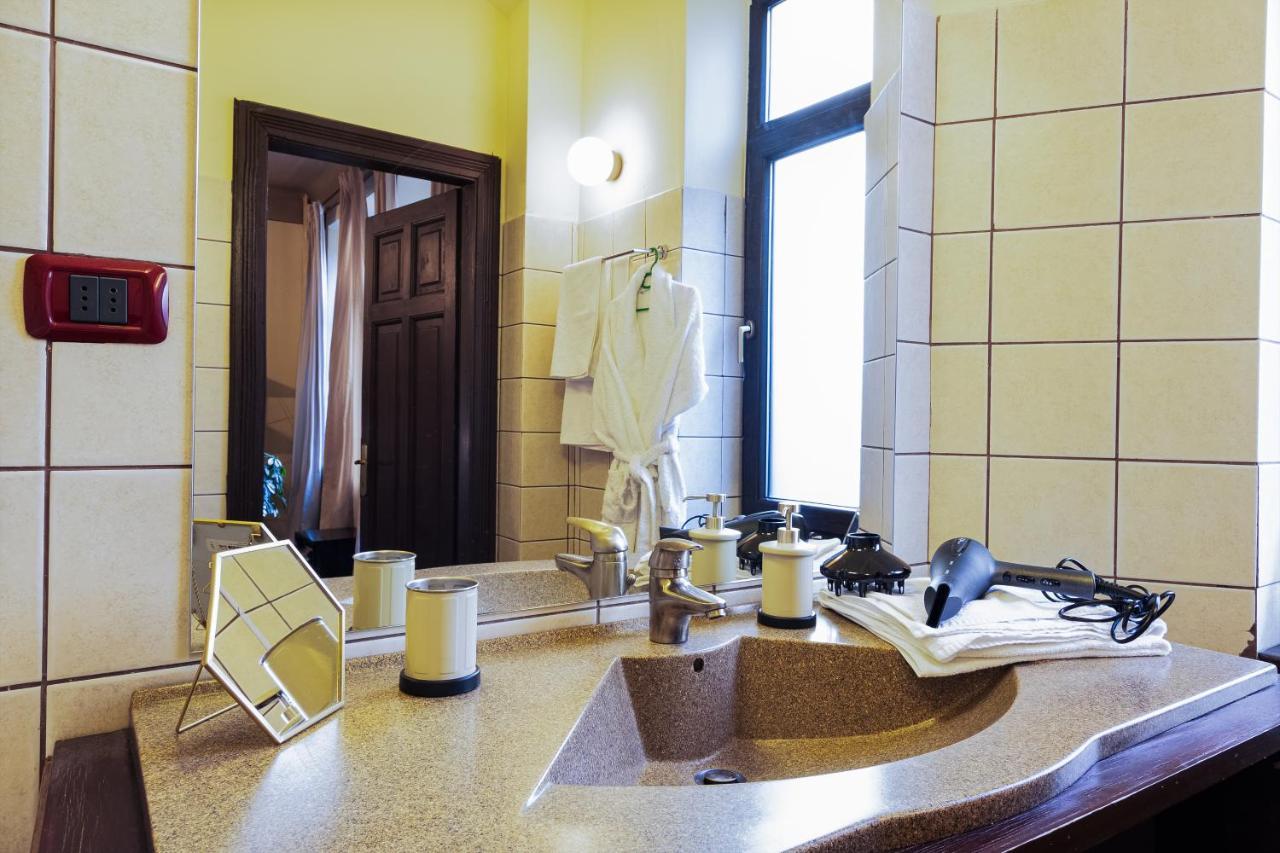 Sweet Dreams Suites Piata Romana Bukarest Eksteriør billede