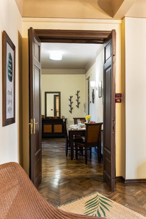 Sweet Dreams Suites Piata Romana Bukarest Eksteriør billede