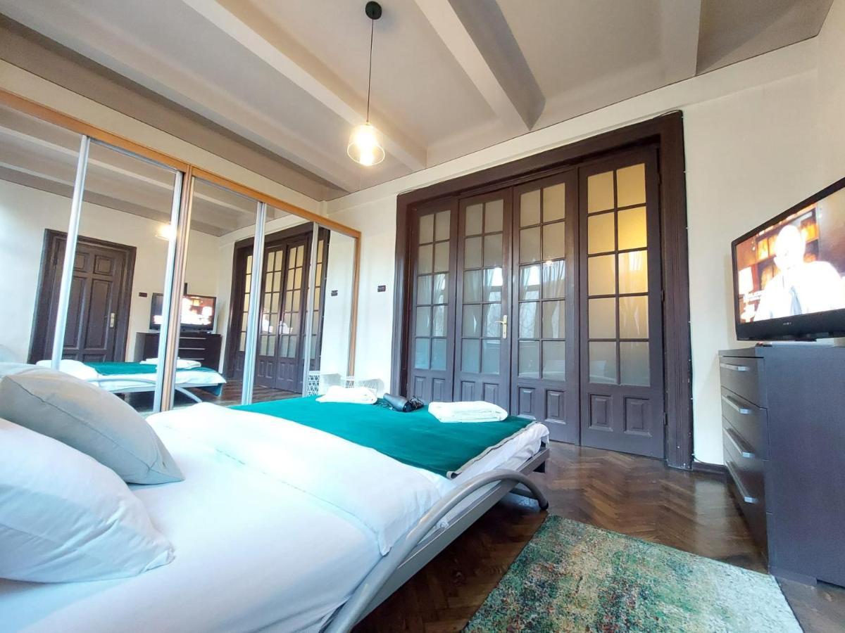 Sweet Dreams Suites Piata Romana Bukarest Eksteriør billede